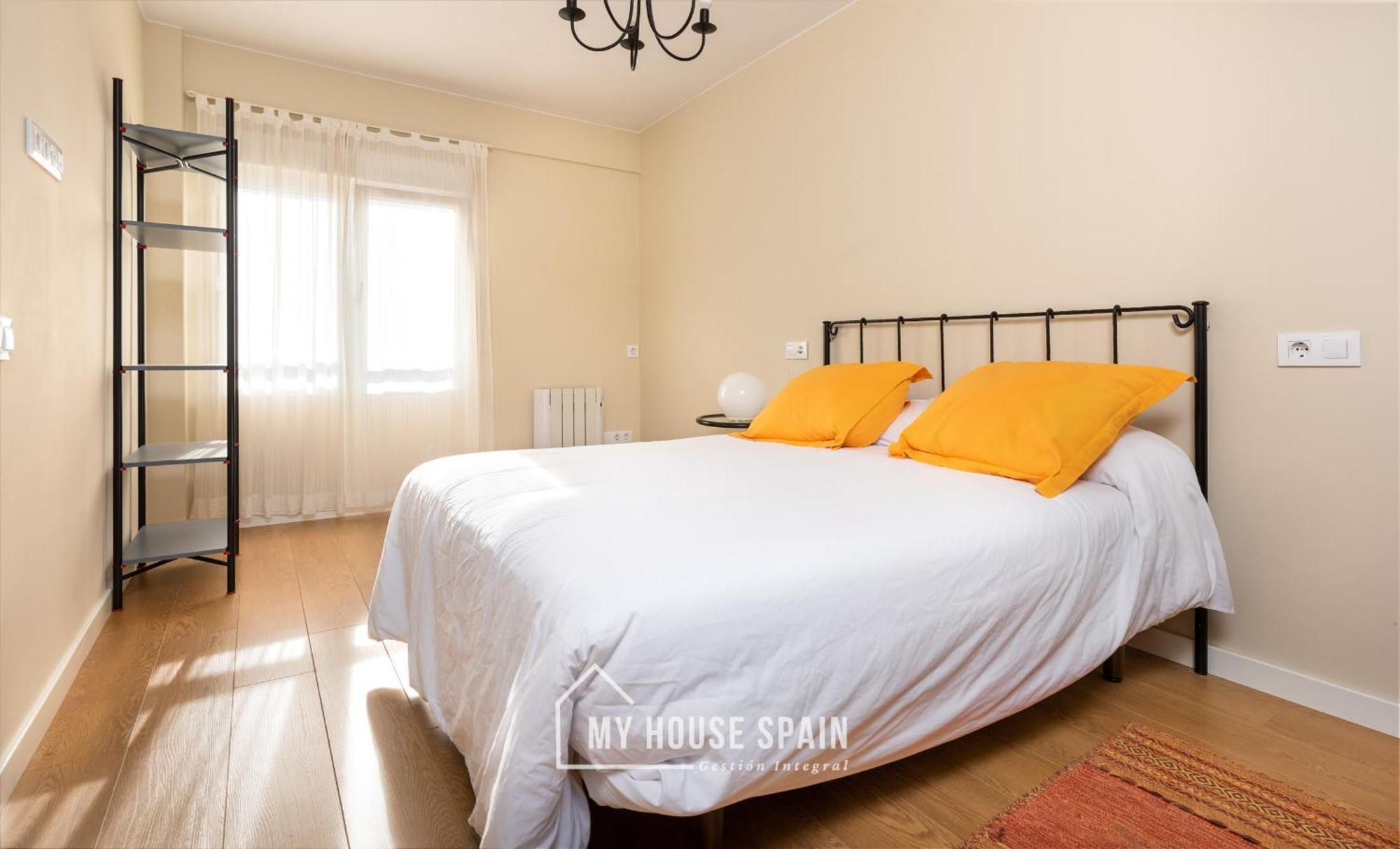 Myhousespain - Radiante Piso Junto A La Playa Gijón Exterior foto